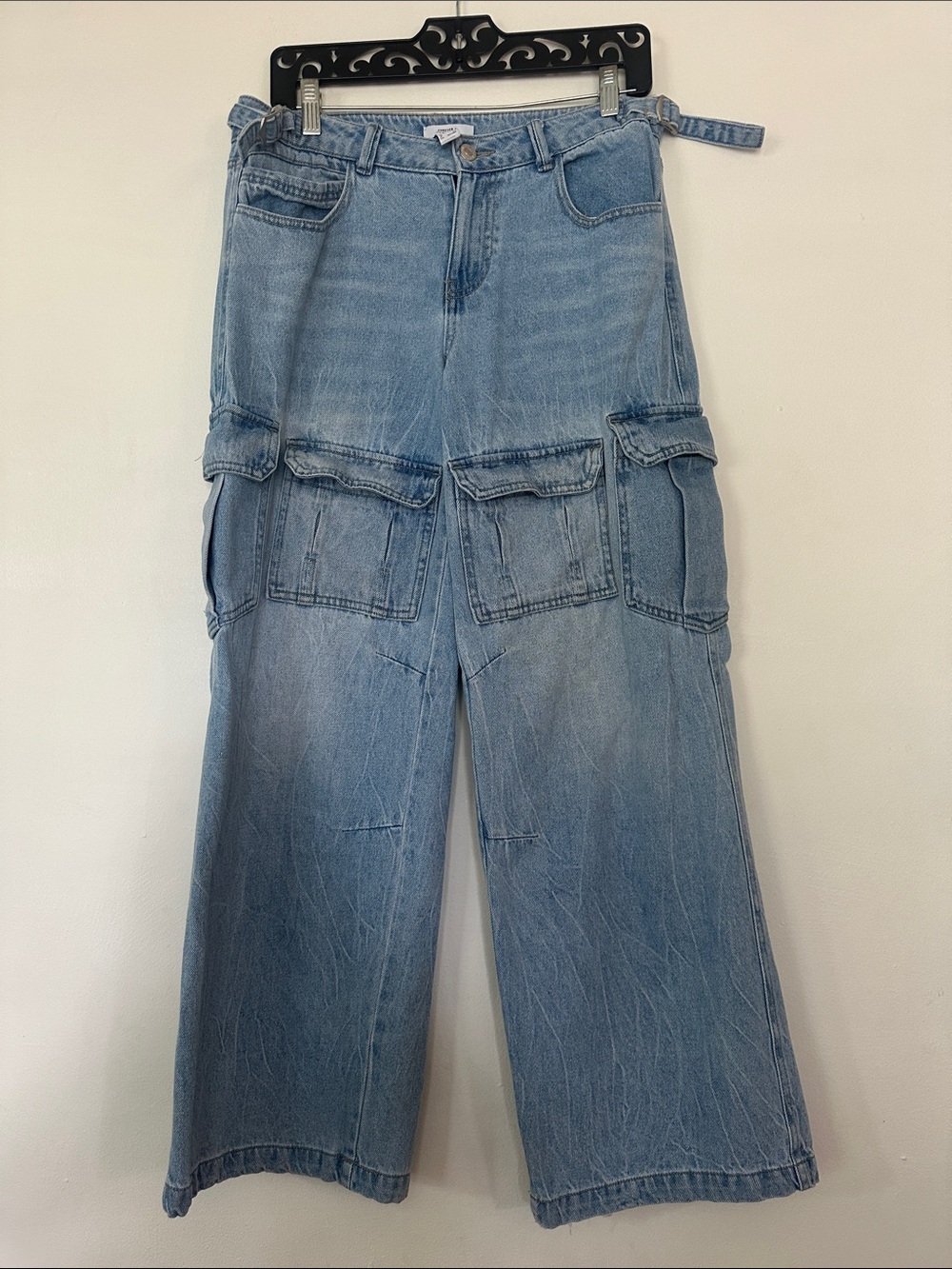Forever 21 Light Blue Relaxed Cargo Denim Jeans for women